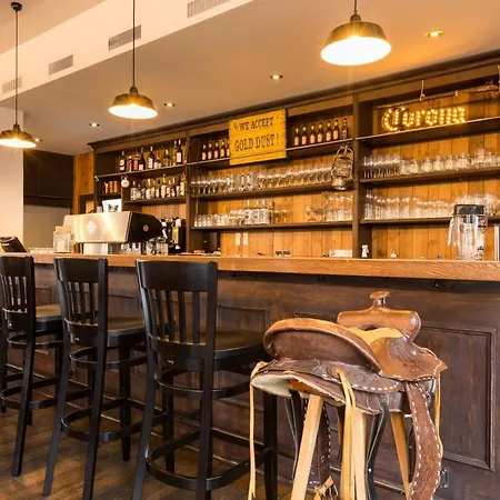酒店 埃曼塔酒店
